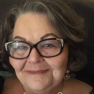 Meet your Posher, Cynthia